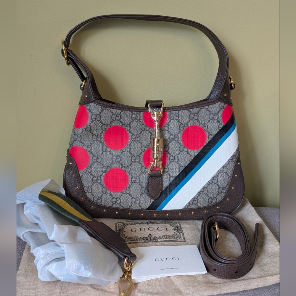 Sold🎀 - BNEW ✨ Gucci Jackie Limited Edition